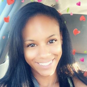 Meet your Posher, Kira